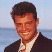 Singer Luis Miguel Contact Details, Social IDs, Current City, Email