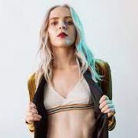 Singer Madilyn Bailey Contact Details, Social Pages, Current City, Email IDs