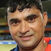 Cricketer Pravin Tambe Contact Details, Social IDs, Home Address, Email